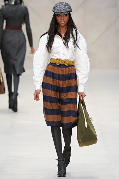Look 8